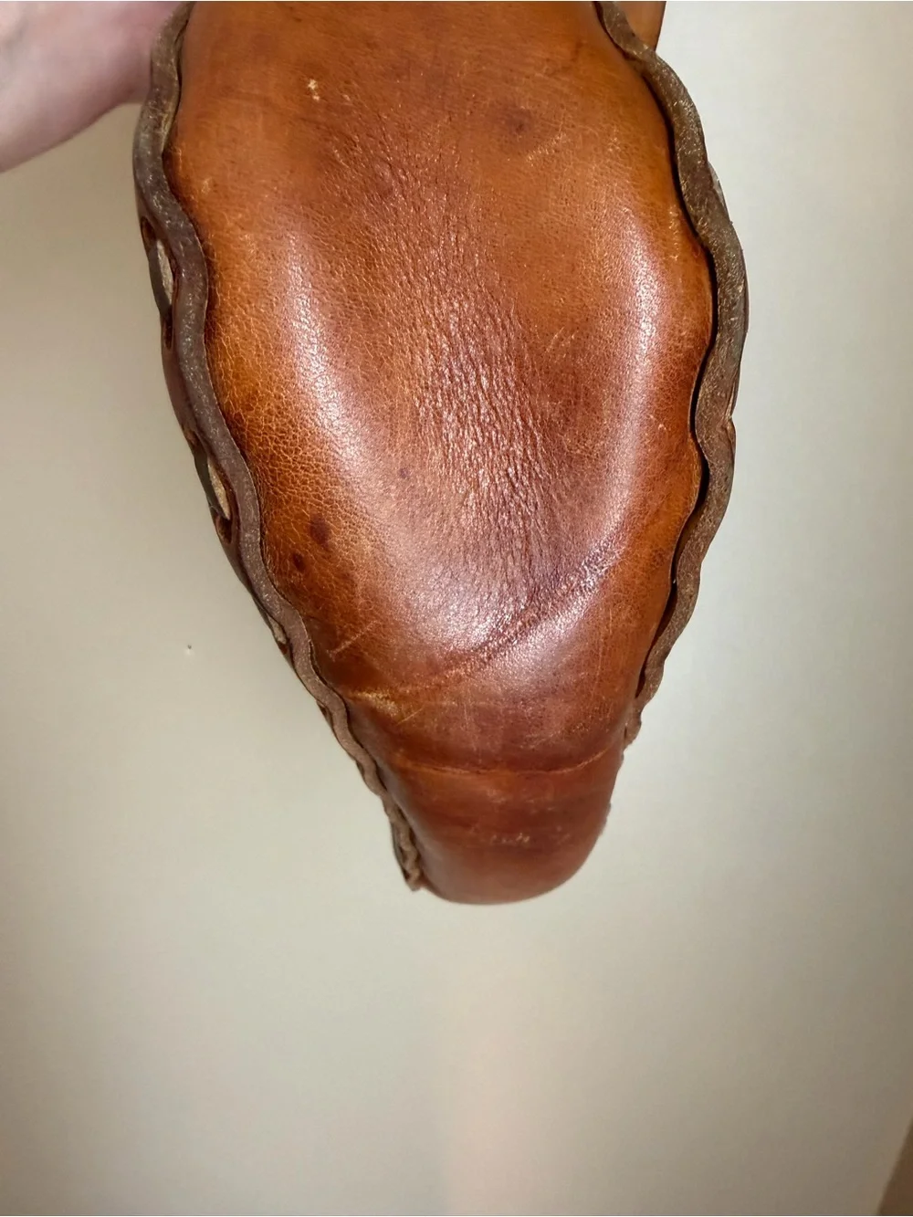 Unbranded stiff tooled ink